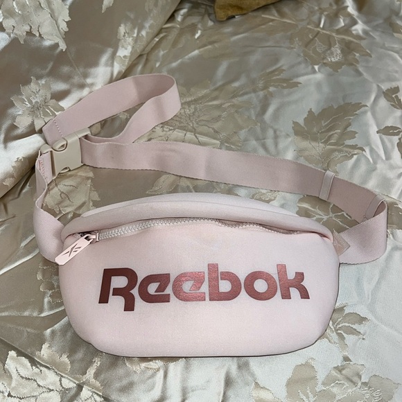 REEBOK FANNY PACK PINK SUPER CUTE - Picture 1 of 14